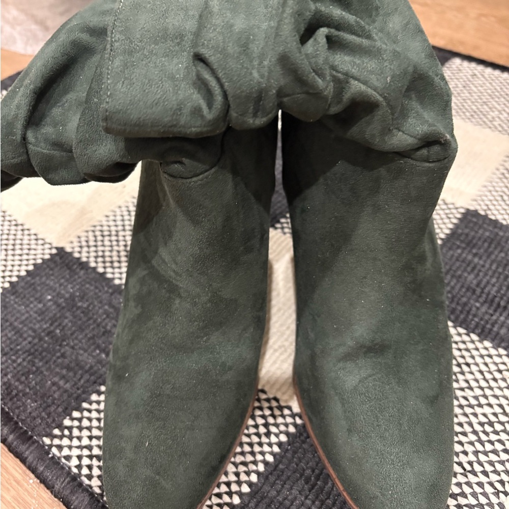💥 SALE💥 Green Suede Boots, Excellent Condition - Picture 7 of 7
